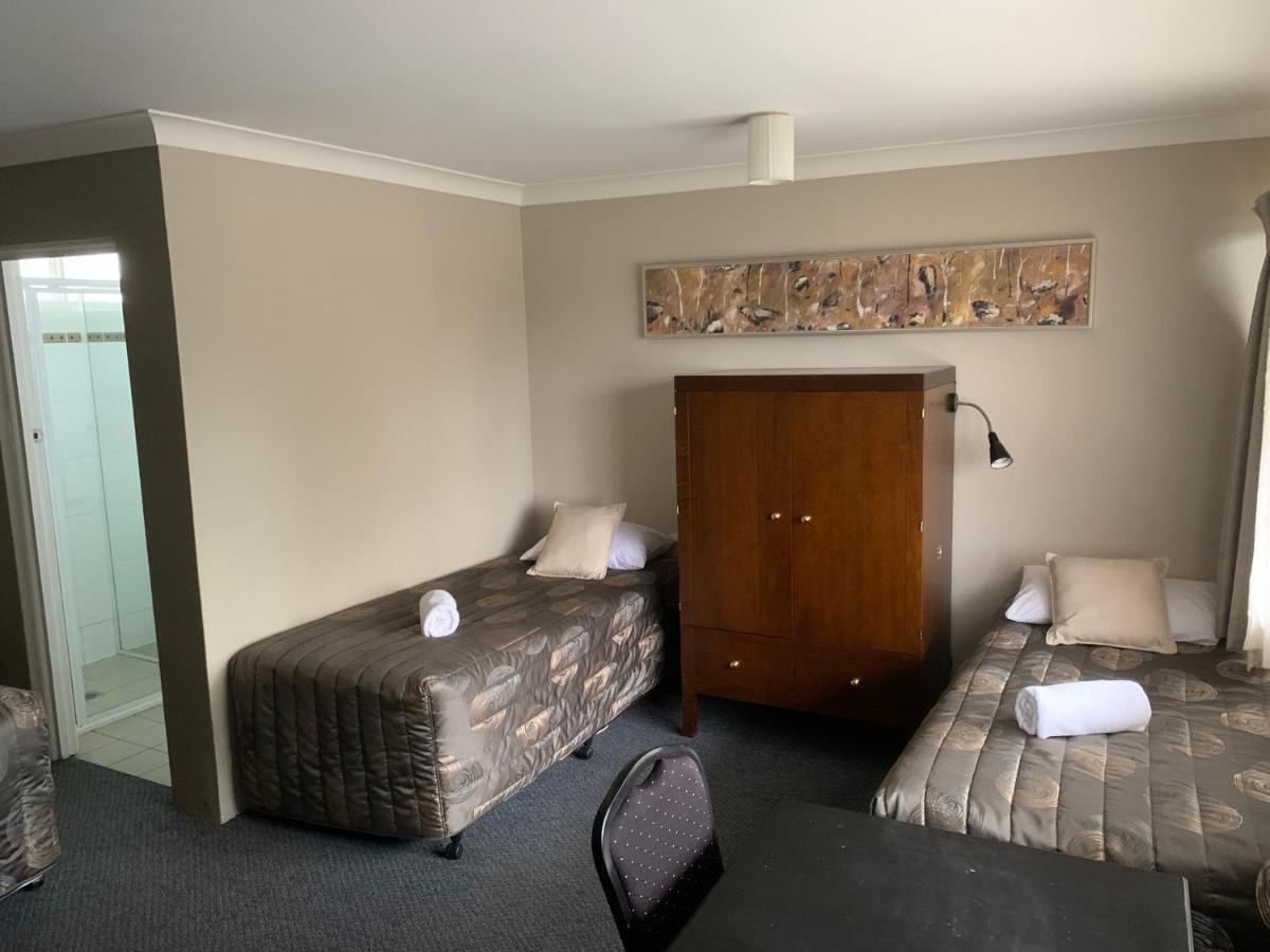 Titania Motel Oberon Εξωτερικό φωτογραφία