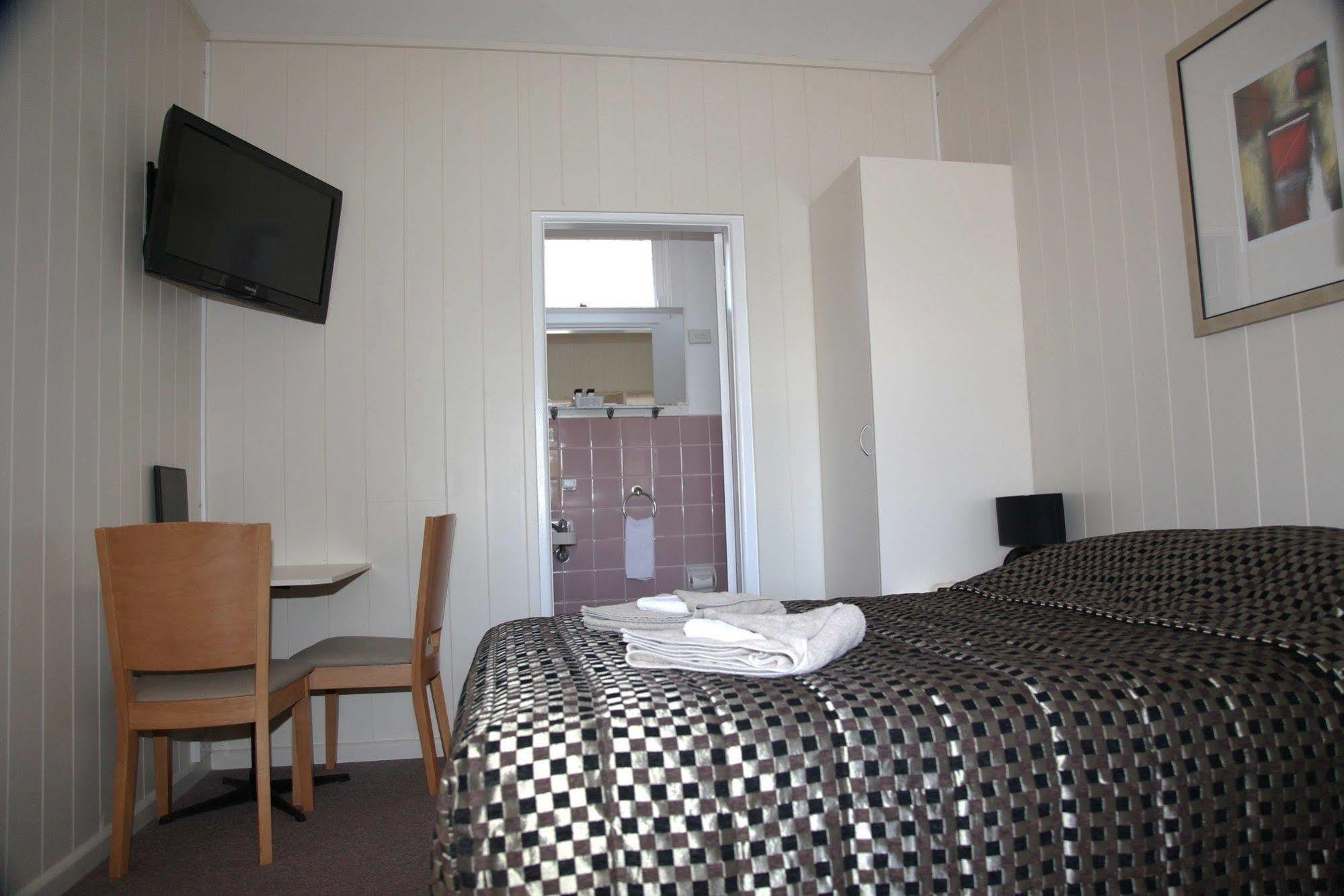 Titania Motel Oberon Εξωτερικό φωτογραφία
